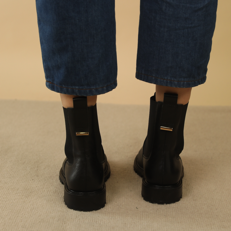 Serena Black Leather Chunky Chelsea Boot